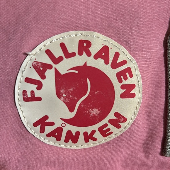 Fjällräven Kånken Pink Backpack - Picture 6 of 16